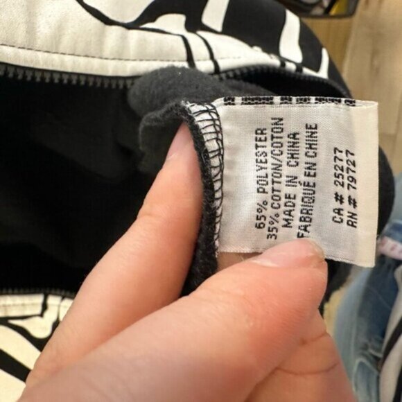 NWT- ‼️RARE‼️ MECCA 2000s SKULL HOODIE - Picture 9 of 9